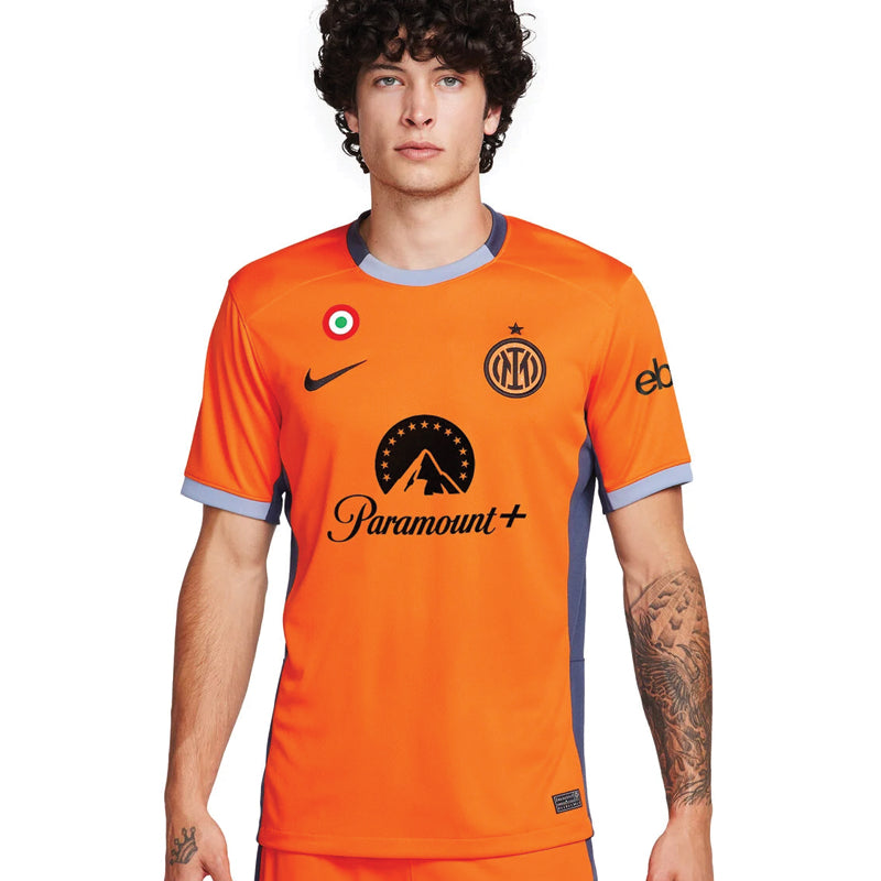 186496637fcb56e9c105ed8874fe4a1f563a2736_A_192216.jpg